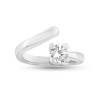 Billede af Forskudt ring i 14 kt. hvidguld med brillant 0,30 ct. tw/vs