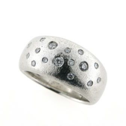 Billede af Ring massiv båndr. 15 brill. ialt 0,39 ct. w/vs. 14 kt. hvg.