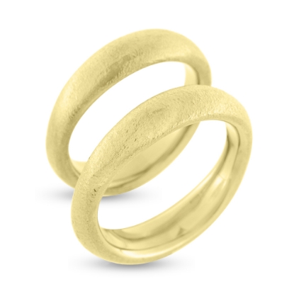 Billede af Forlovelsesringe, massiv 'bølget' 14 kt.