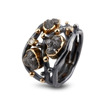Billede af By Birdie Alexandra ring sort rhodineret sølv m.14kt og 0,10ct + 3,5ct diamanter str. 55