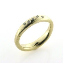 Billede af Ring bølget  5* 0,01 w/vs. i stjernedrys 14 kt.