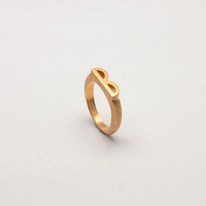 Billede af *Heiring INITIALS B ring forgyldt sølv str. 54-55