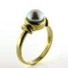 Billede af Ring m. fwp. button, 6½-7 mm. 8 kt.