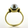 Billede af Ring m. fwp. button, 6½-7 mm. 8 kt.