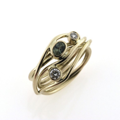 Billede af Ring unika med guldtråde, oval safir + 2 brill. 14 kt. (Trådring)