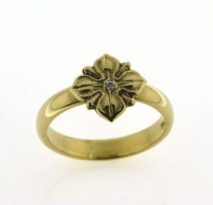 Billede af Ring (gl. vielsesring) påloddet pynt, brill. 0,02 w/vs. 8 kt.