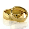 Billede af 1 par vielsesringe hamret 8 kt. facon + 17,5 gr. (prisen er excl. guld)