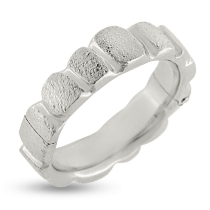 Billede af Ring med felter u/sten 14 kt. hvg. (gigtring)