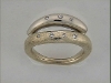Billede af Ring 14 kt. med hvg. pynt. isat 7 brill., 3*0,02 + 4*0,01 w/vs.