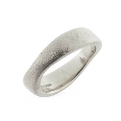 Billede af Ring bølget, massiv  925s.