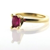 Billede af Ring med oval fac. rubin (uklar) 14 kt.