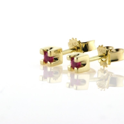 Billede af Ørestik firkantet 4 grab. fatning, ægte rubin 2* 2,5 mm. 14 kt.