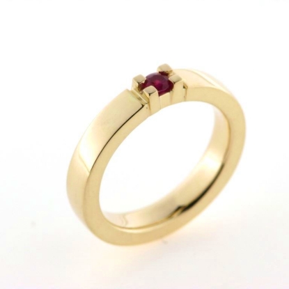 Billede af Sten isat ring i mellemhøj grabbe fatning (excl. sten)