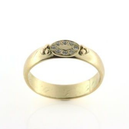 Billede af Gl. vielsesring, påloddet oval plade og små guldkugler, fattet 8 brillianter a 0,01 w/vs.