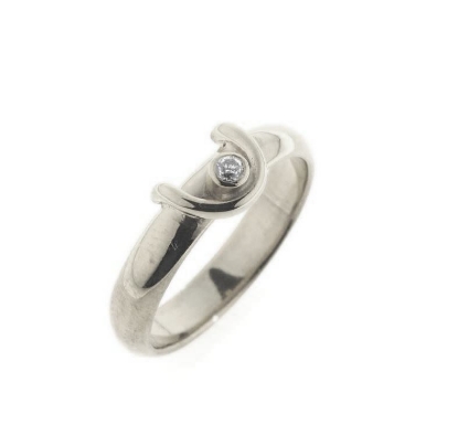 Billede af Ring m. pynt 1 syn. sten 1,75 mm. 14 kt. hvg.