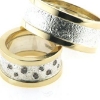 Billede af Ringe 14 kt. + 14 kt. hvg., d-ring 8 mm. med 5 brill. 2* 0,02, 2* 0,03, 1* 0,04 w/vs. herrering 10 mm. bred