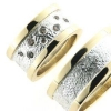Billede af Ringe 14 kt. + sølv, d-ring 8 mm. med 5 brill. 2* 0,02, 2* 0,03, 1* 0,04 w/vs. herrering 10 mm. bred facon + 9,2 gr. (prisen er excl. guld)