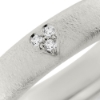 Billede af Ring med 3 * 0,01 w/vs. i hjerte 14 kt. hvg. str. -59.