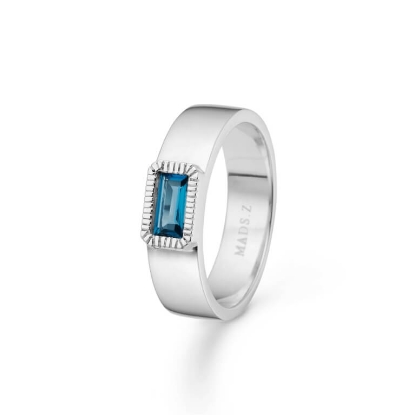 Billede af Mads Z "Indigo" ring sølv m. topas (str. 50 - 60)