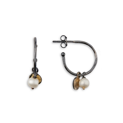 Billede af By Birdie Swing Pearl creol sort rhodineret sølv m.14kt + ferskvandsperle