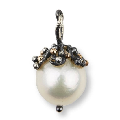 Billede af By Birdie Urban Buds Drop Pearl vedhæng sort rhodineret sølv m.14kt. guld + fvp