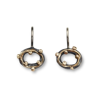 Billede af By Birdie Zeus ørehængere sort rhodineret sølv m.14kt guld kugler