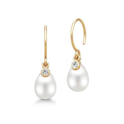 Billede af Julie Sandlau June øreringe forgyldt sølv m. ferskvandsperler + cz