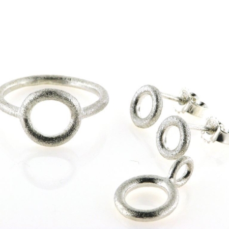 Billede til varegruppe CIRCLES smykker