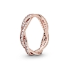 Billede af *Pandora Twist of Fate ring rosaforgyldt metalblanding med zirkoniasten str. 50