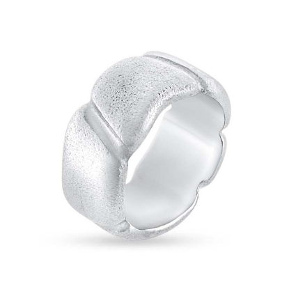 Billede af Ring bølget med felter, massiv, br. 9,5 mm. 14 kt. hvg.