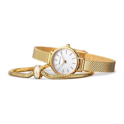 Billede af Bering Classic Gift Set Lovely, stål mesh lænke, safirglas, 3 ATM watch + armbånd m. charm (190mm)