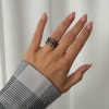 Billede af By Birdie Zeus Tribeca Pavé ring sort rhodineret sølv m.14kt og 0,30ct diamanter str. 58
