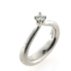 Billede af Ring kraftig rund trekantet skinne, 4 grab chaton, brill. 0,15 w/vs. 14 kt. hvg.