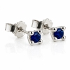 Billede af Lux øreringe m. safir, 4 grab. fatning, 2* 4,5 mm (ca. a 0,25 ct.) 14 kt.  hvg.