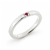 Billede af Alliancering 1* rubin 0,02 ct. 8 kt. 333 hvg. (br. 2,4-tk. 1,8 mm.)