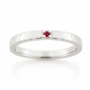 Billede af Alliancering 1* rubin 0,02 ct. 8 kt. 333 hvg. (br. 2,4-tk. 1,8 mm.)