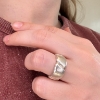 Billede af Ring bølget med felter, massiv, br. 9,5 mm. 925s.
