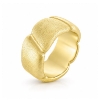 Billede af Ring bølget med felter, massiv, br. 9,5 mm. 8 kt.