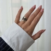Billede af By Birdie Benedict Golden ring sort rhodineret sølv m.18kt og 0,06 ct diamant str. 59