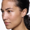 Billede af Maria Black 'Arc Bold Huggie' ørering sølv m. cz